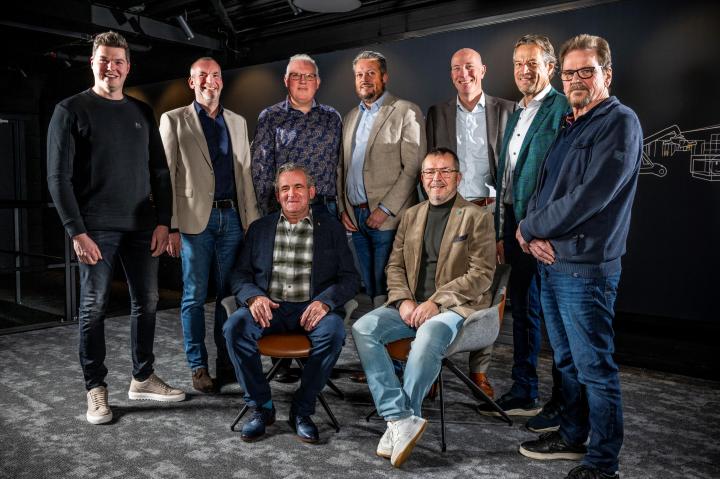 From left: Mike van de Mortel, Rico Daandels (CEO), Marc Habraken, Paul van de Vorle, Thom van Egmond (CFO), Peter van den Bosch (Advisory Board), Dicky Klein Hazebroek. Seated: Corneliu Bocan, Theo van Helvoort. Not pictured: Gert-Jan Brok (12.5-year anniversary).