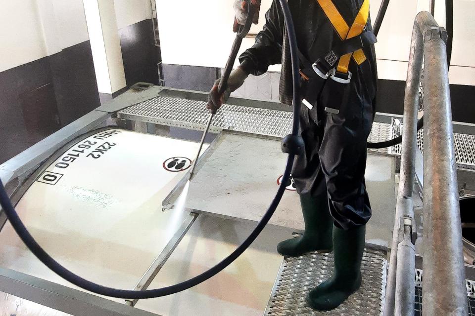 Tank Cleaning Abidjan