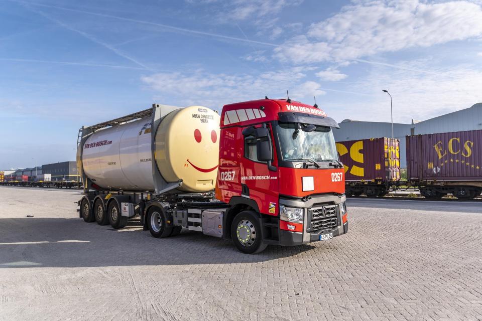 Van den Bosch Grimsby