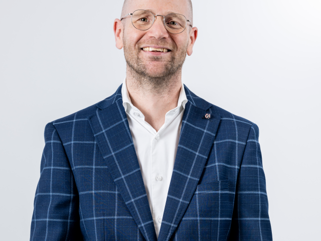 Pirke van den Elsen, CDO