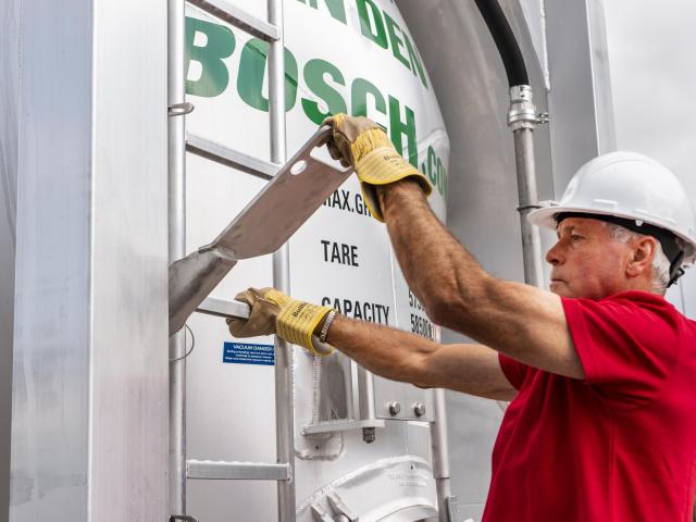 Stairs with ground control