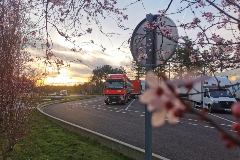 Van den Bosch Hungary