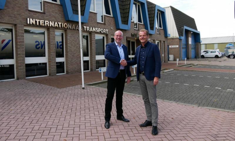 Van den Bosch takes over part of Gé Simons activities
