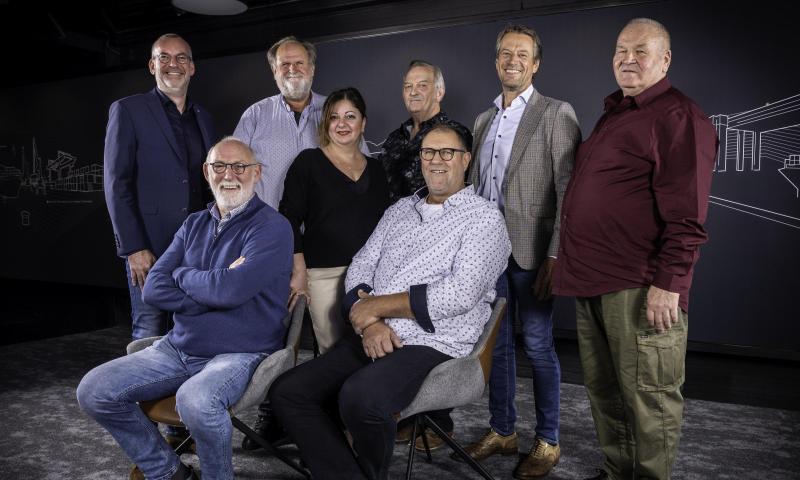 Van den Bosch honours loyal employees