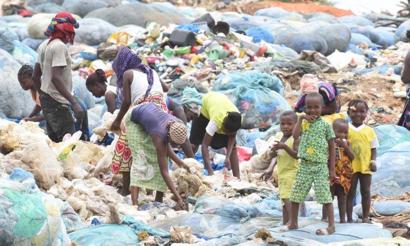 Converting plastic waste into building blocks for schools