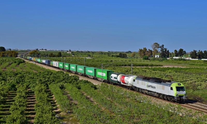 Van den Bosch strengthens position in Spain with full acquisition of Multirail