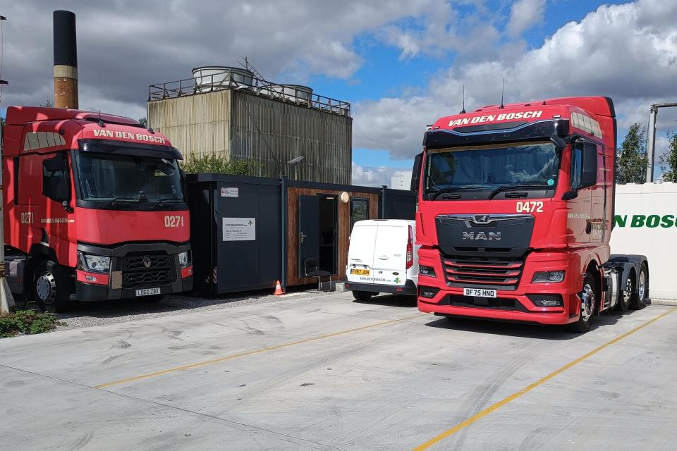 Van den Bosch Grimsby