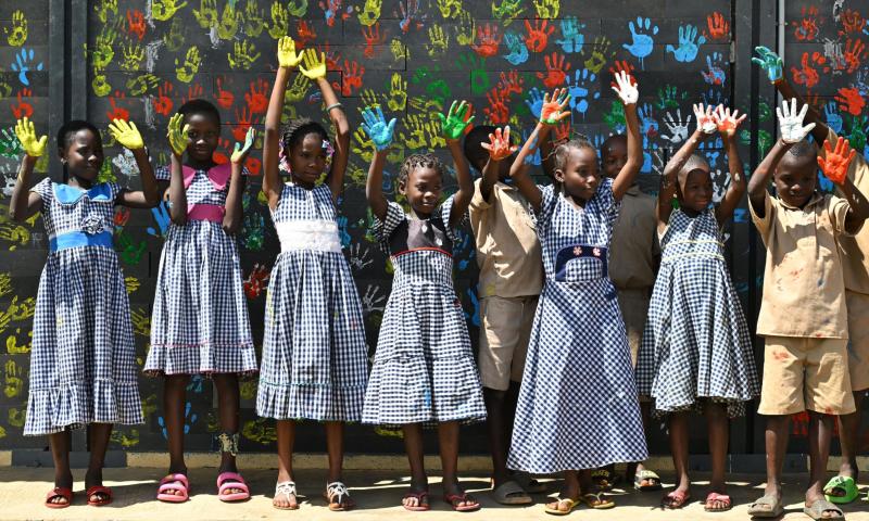 Van den Bosch verlengt partnership met UNICEF