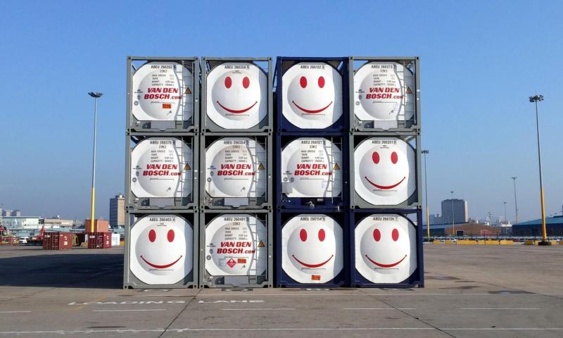 Van den Bosch opens new cleaning station in West Africa